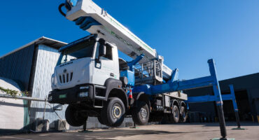 do you need a license to operate a cherry picker