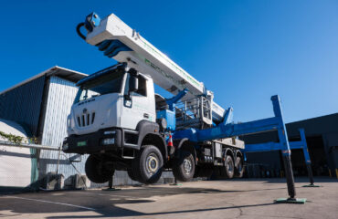 do you need a license to operate a cherry picker