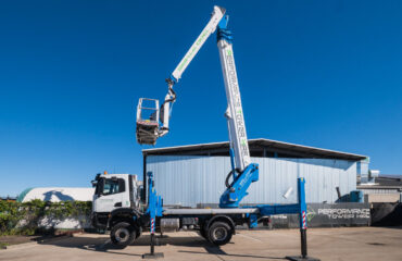 cherry picker reach